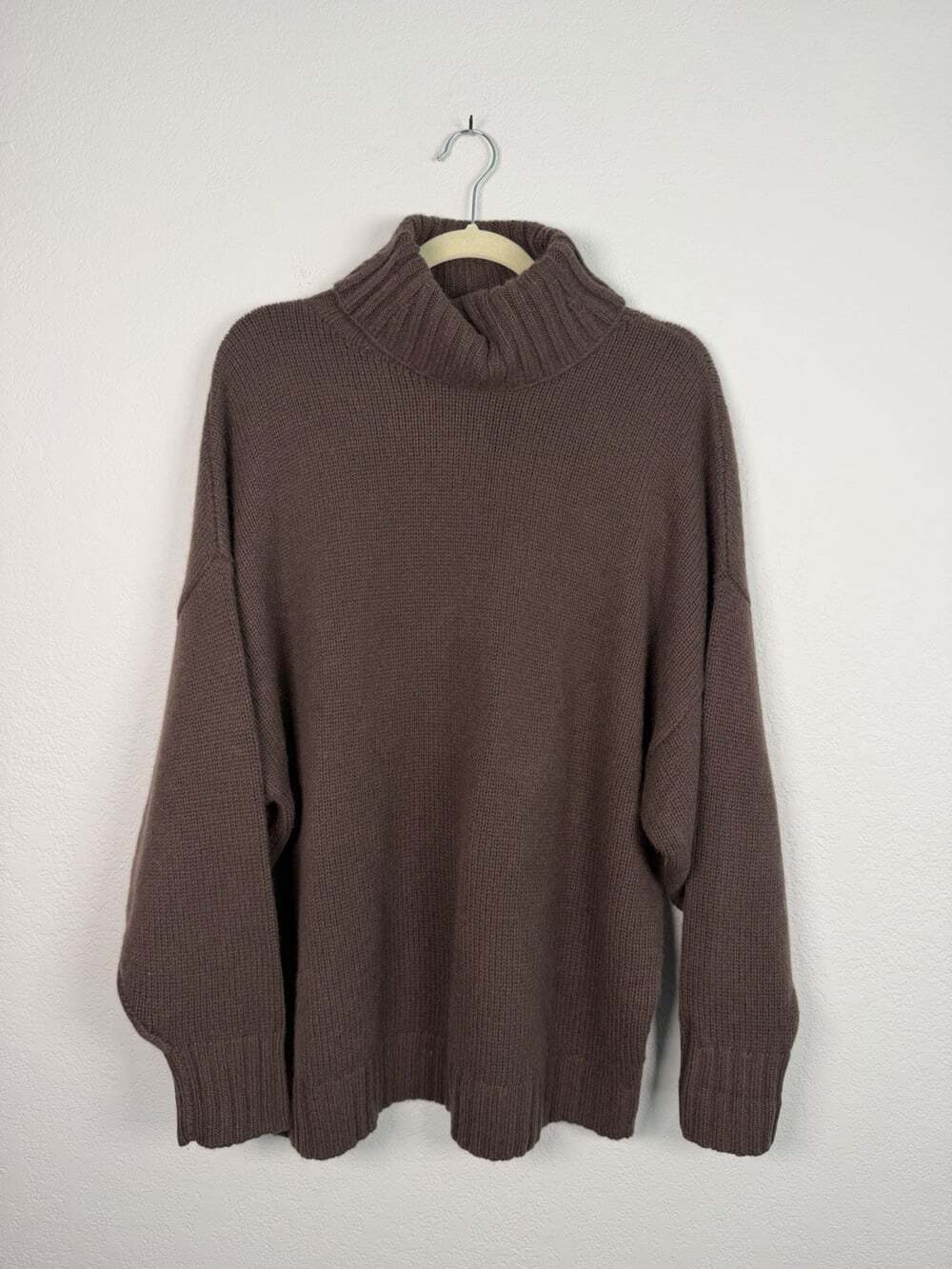 Jenni Kayne $595 Cashmere Jet Turtleneck in Chocolate M Medium Quiet Luxury
